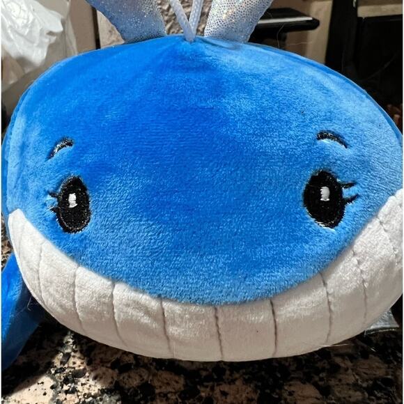 PEEK a Boo Toys Blue Whale Plush 8" Stuffed Animal Toy NWT - Picture 2 of 7